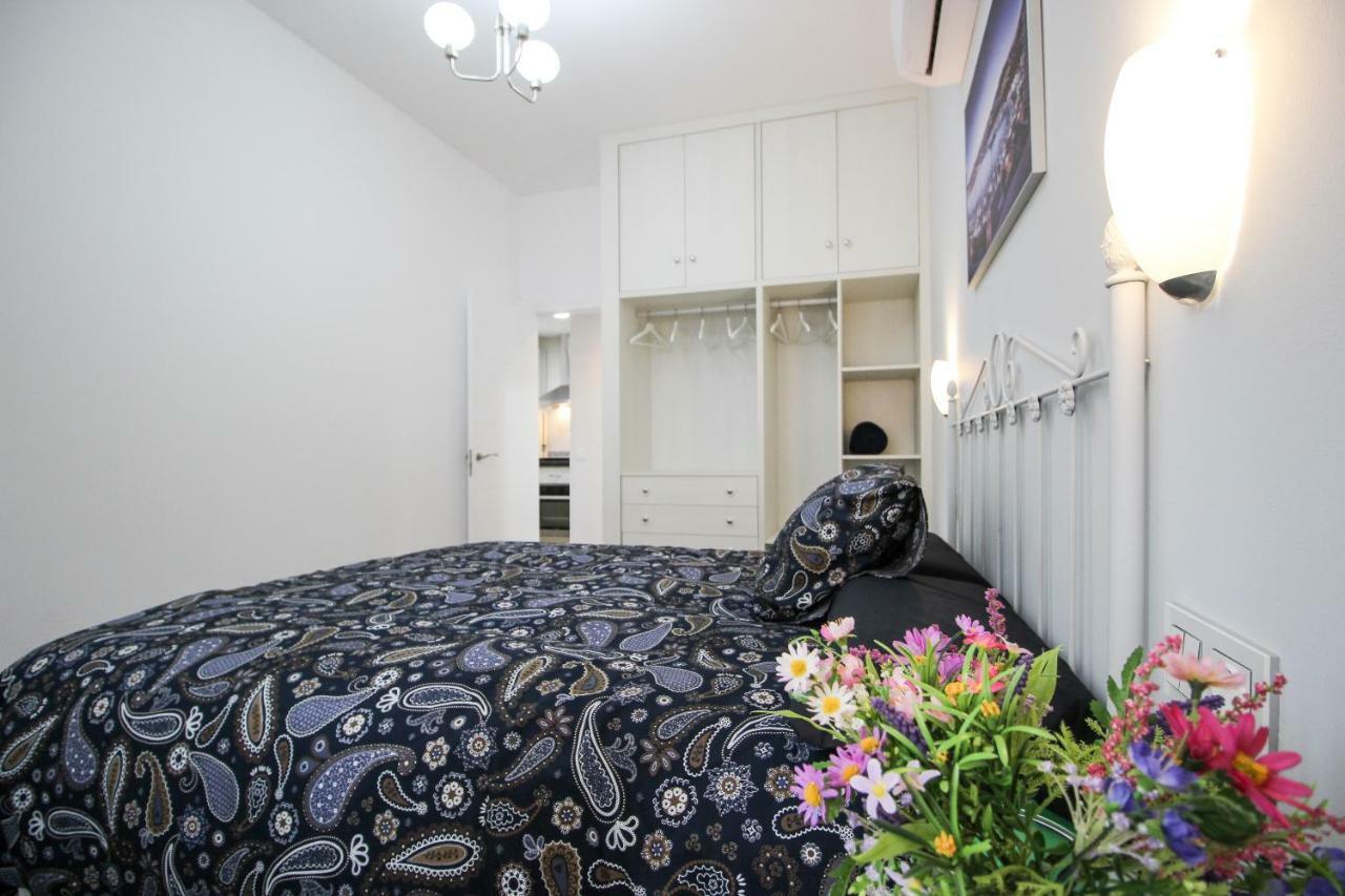 Palacios 6, Nuevo, Playa, Barrio Tranquilo, Todos Los Servicios, Pa Malaga Luaran gambar