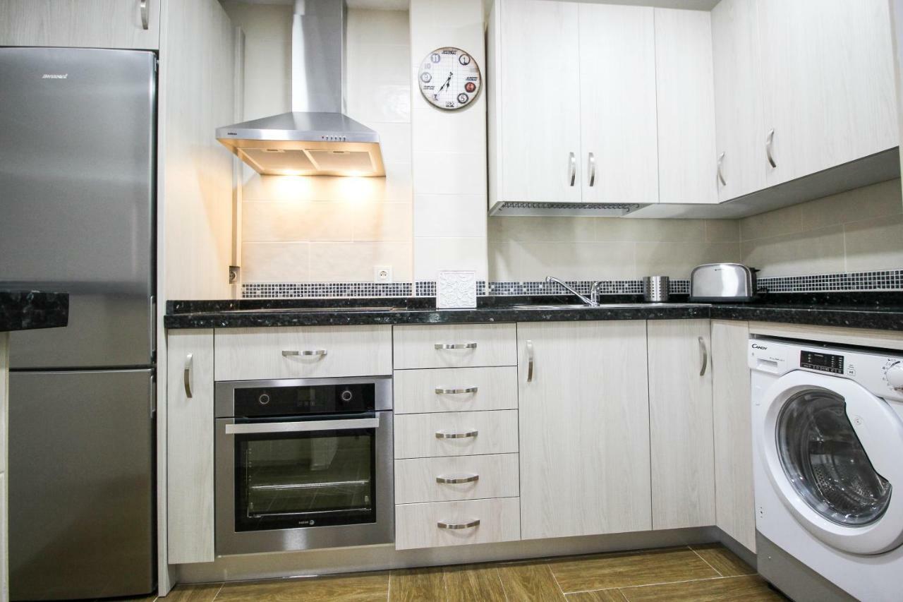 Palacios 6, Nuevo, Playa, Barrio Tranquilo, Todos Los Servicios, Pa Malaga Luaran gambar