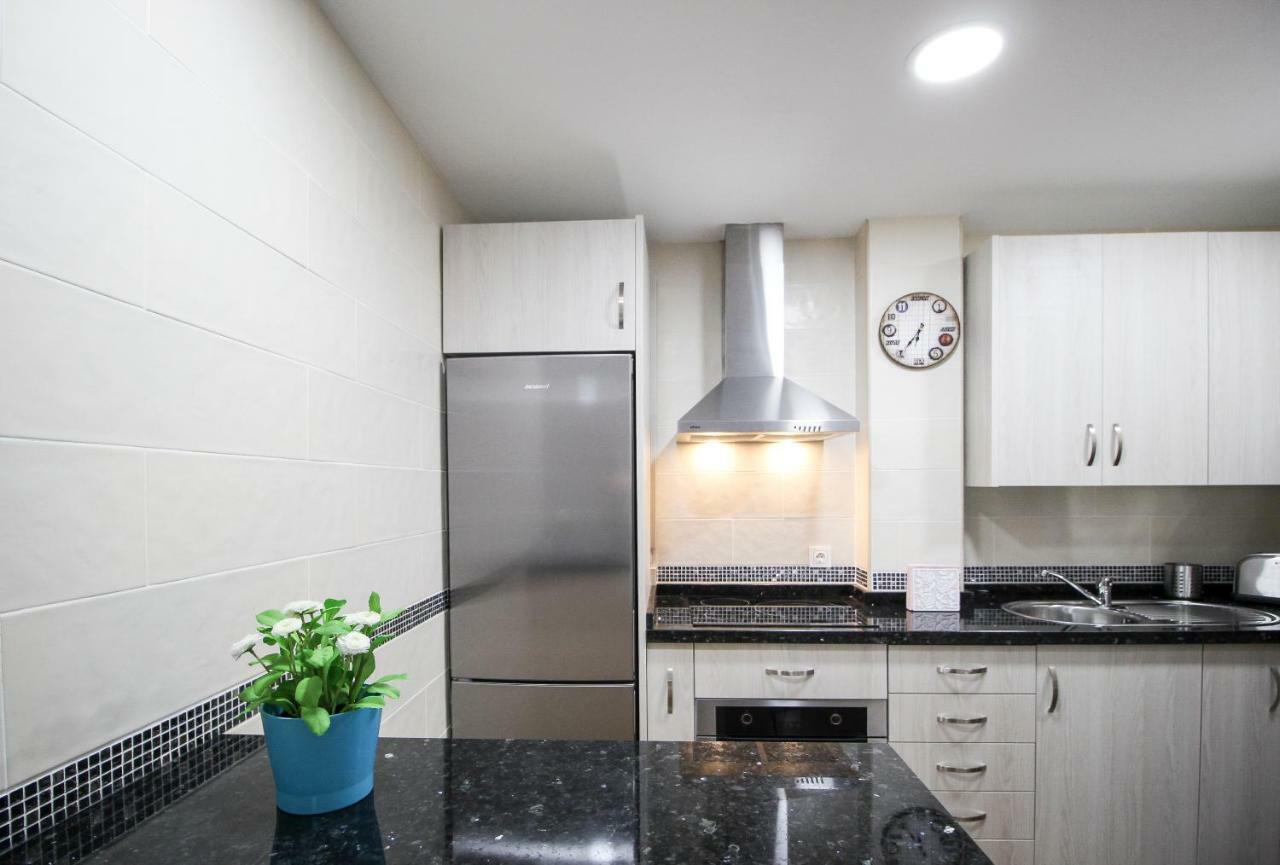 Palacios 6, Nuevo, Playa, Barrio Tranquilo, Todos Los Servicios, Pa Malaga Luaran gambar